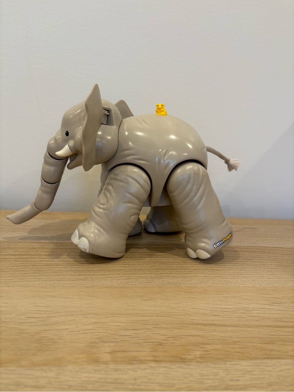 Fisher-Price Little People Big Animal Zoo Elephant